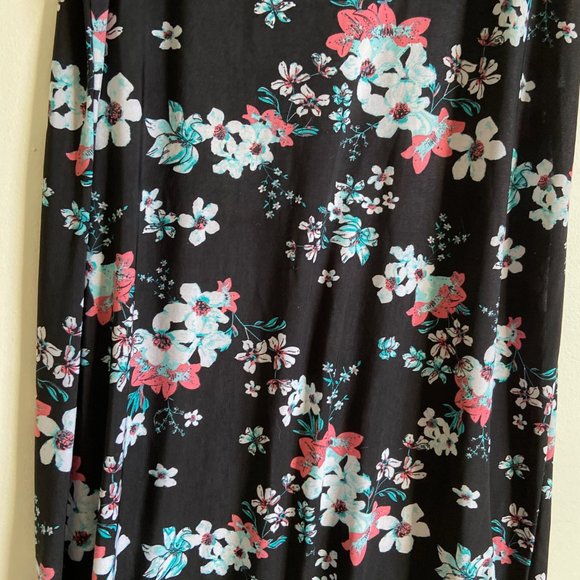 Large 2 Dye 4 Black with blue and pink flower casual summer dress - Picture 4 of 13